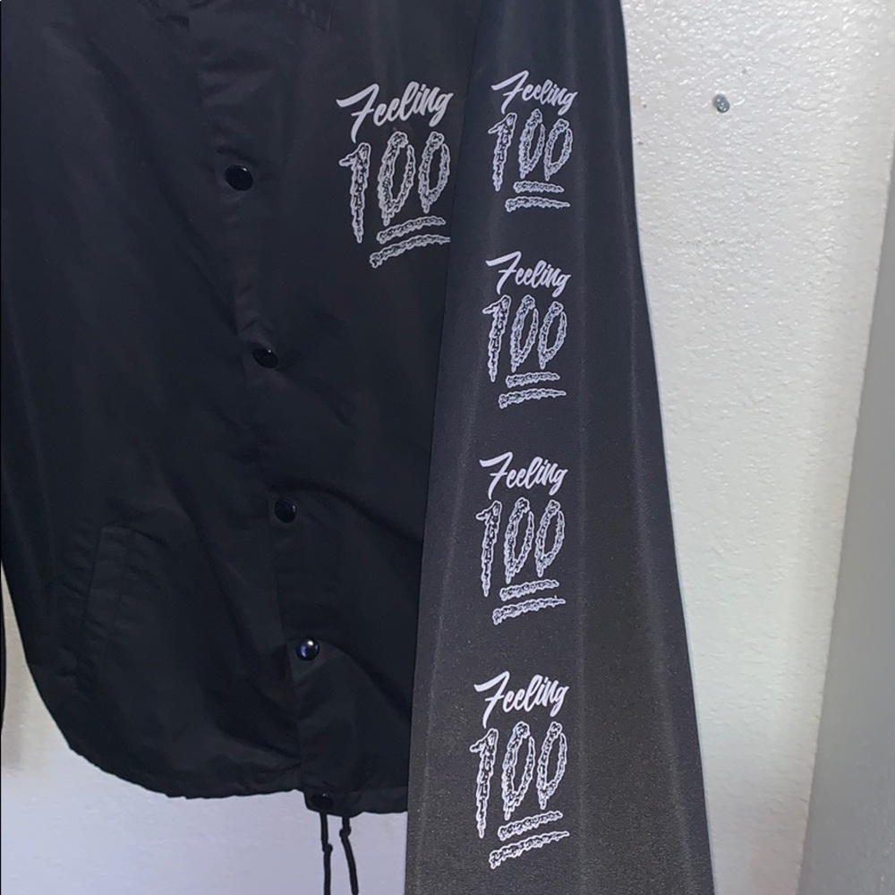 Feeling 💯 windbreaker - Picture 3 of 4